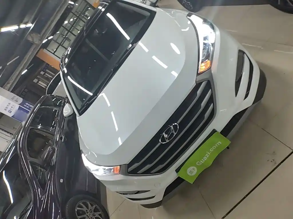 Hyundai Tucson 2018 1.6T DCT 2WD 15th Anniversary Special Edition фото 4