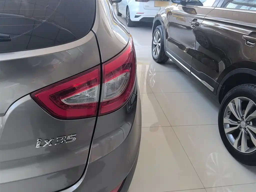 Hyundai Beijing Hyundai ix35 2013 2.0L Auto 2WD Smart GLS China IV фото 8