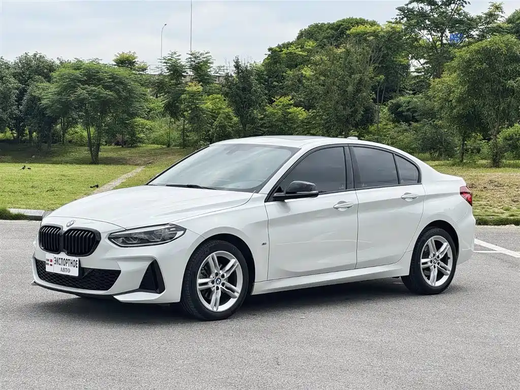 BMW 1 Series 2023 120i M Sport Shadow Edition