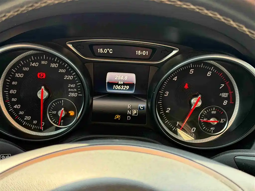 Mercedes-Benz GLA 2018 GLA 200 Dynamic фото 17