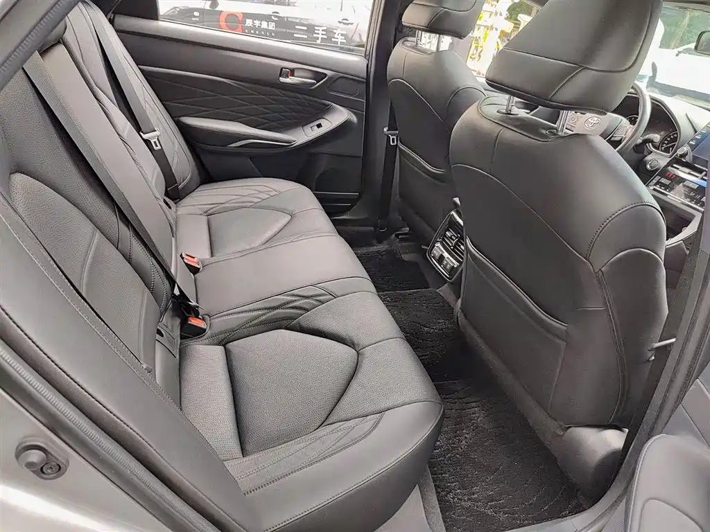 Toyota Avalon 2019 2.5L Touring Premium Edition China VI фото 11