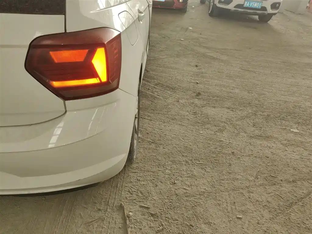 Volkswagen Polo 2023 Facelift Plus 1.5L Auto Joyful Living Edition фото 8