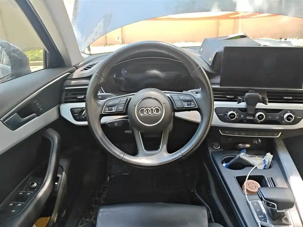 Audi A4L 2022 40 TFSI Fashion Dynamic фото 3