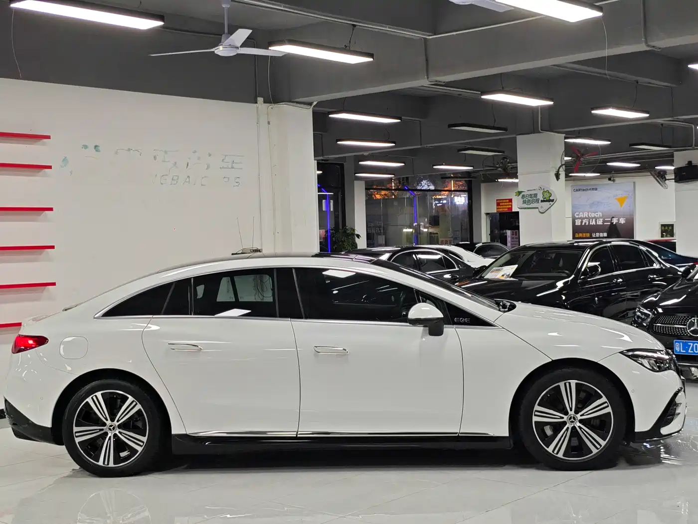 Mercedes-Benz EQE 2022 350 Luxury Edition фото 7
