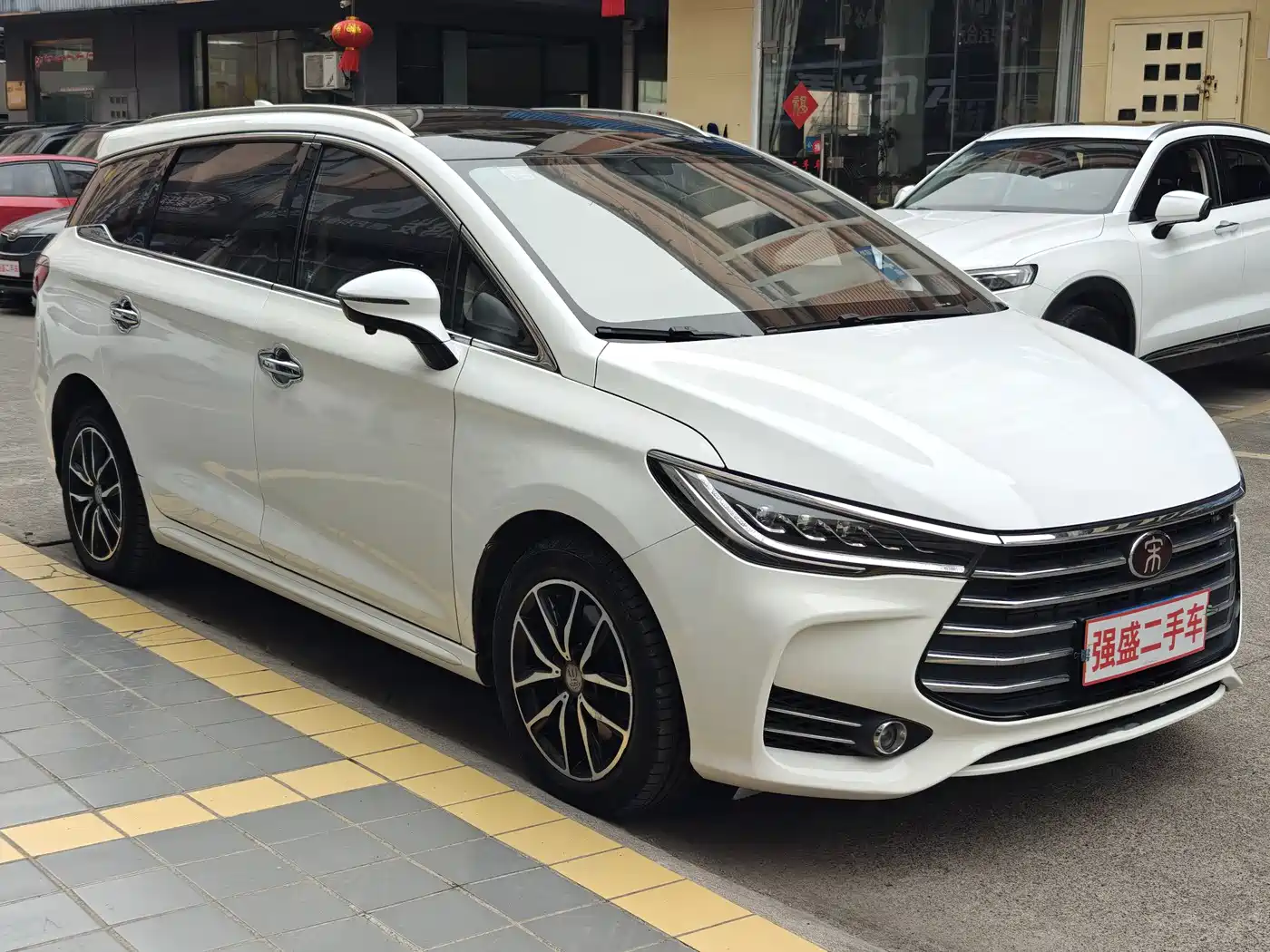 BYD Song MAX 2017 1.5T Auto Smart Elite 7-Seater фото 3