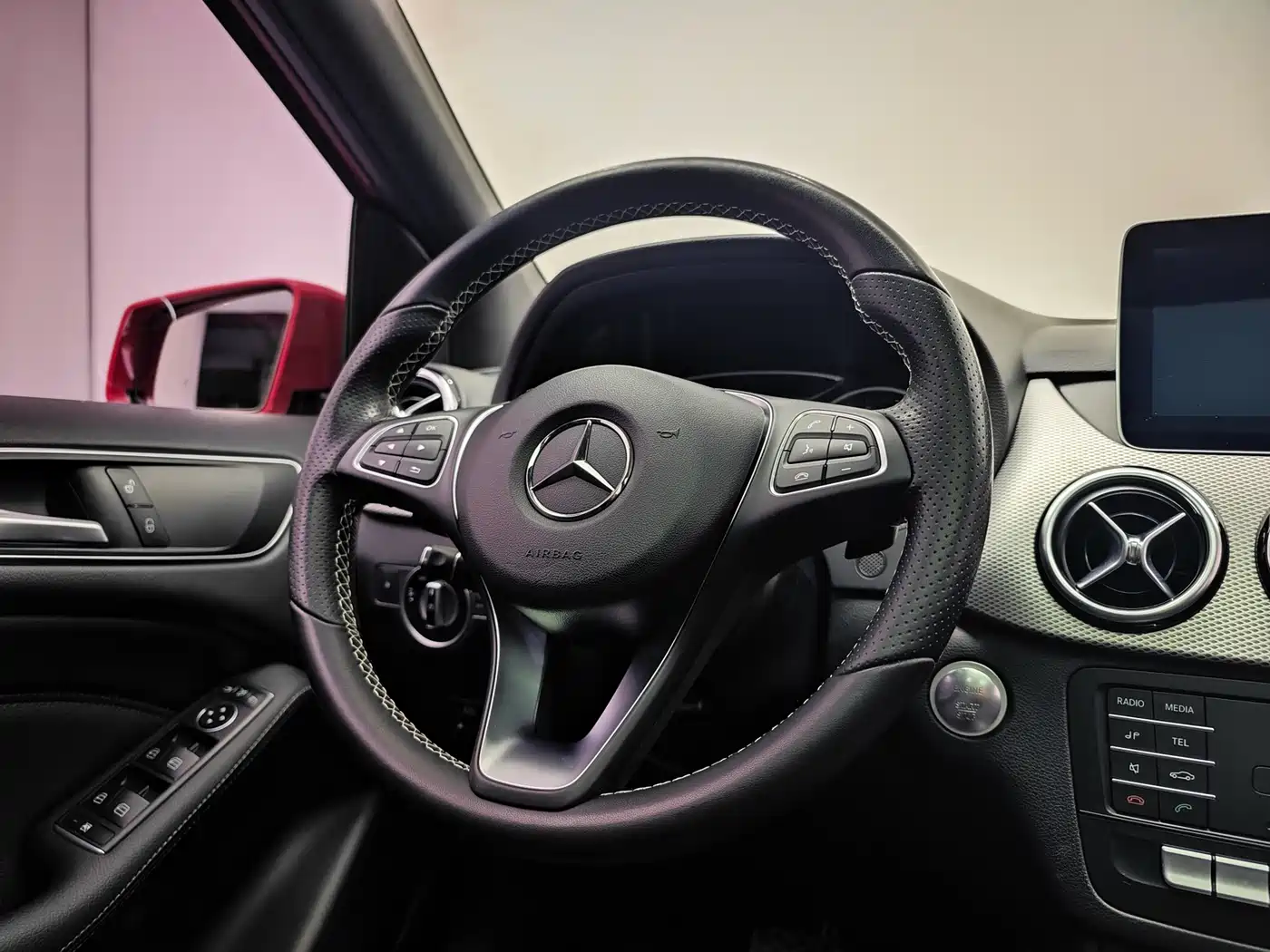 MERCEDES-BENZ CLASS B