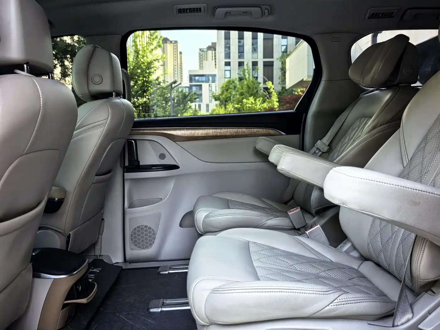 Buick GL8 2018 ES 28T Comfort Type China VI фото 9