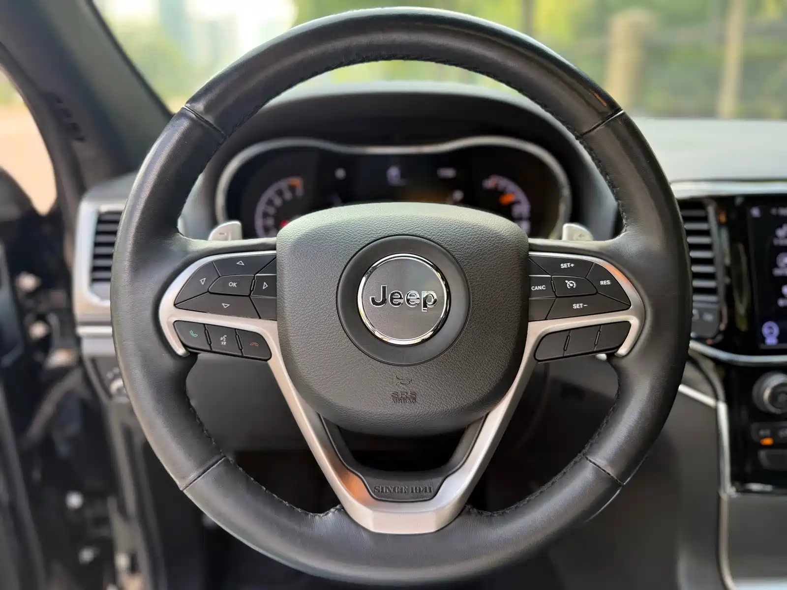 Фото 12 - Jeep Grand Cherokee (Import)