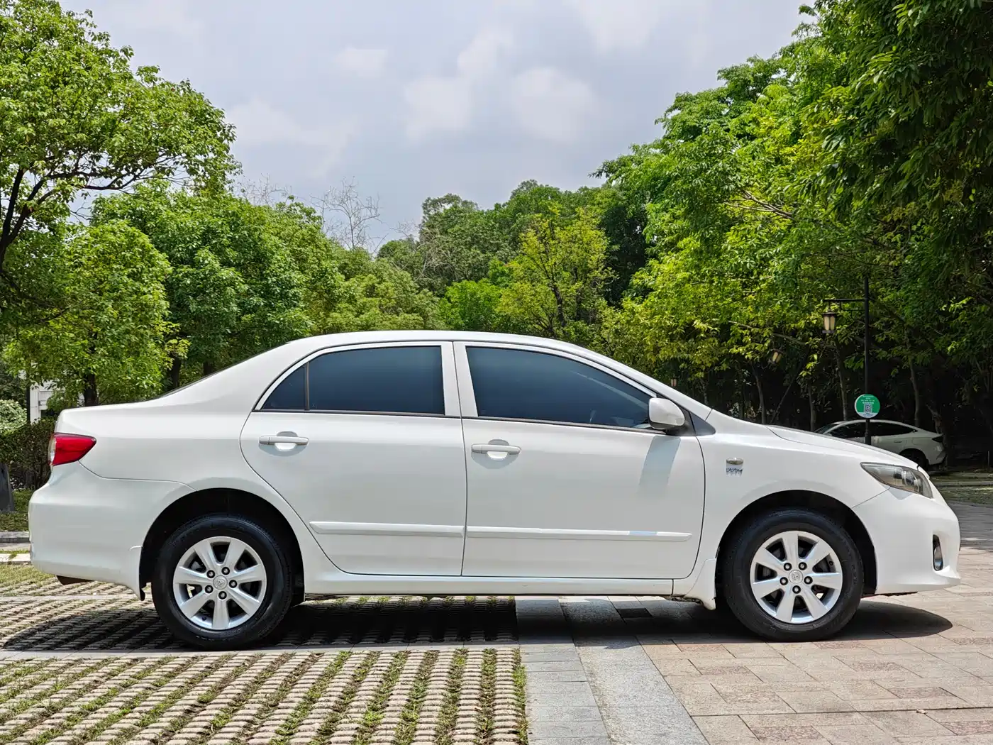 Toyota Corolla 2012 Styling Edition 1.6L Automatic GL фото 5