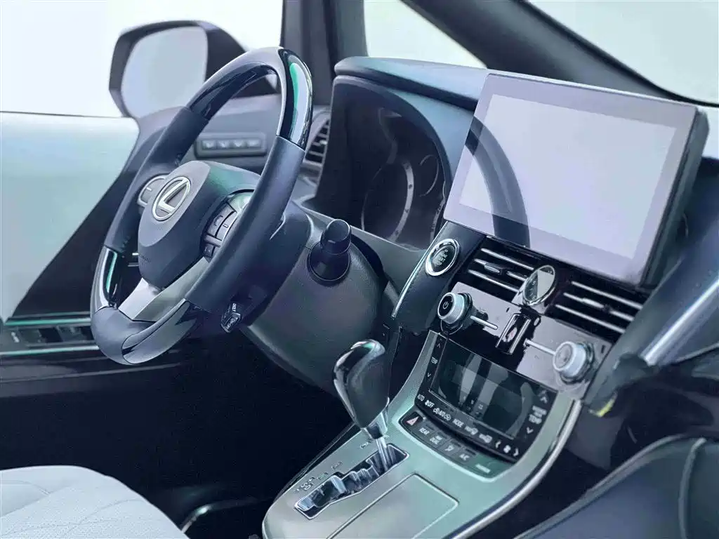 Toyota Alphard 2012 2.4L Luxury Edition фото 9