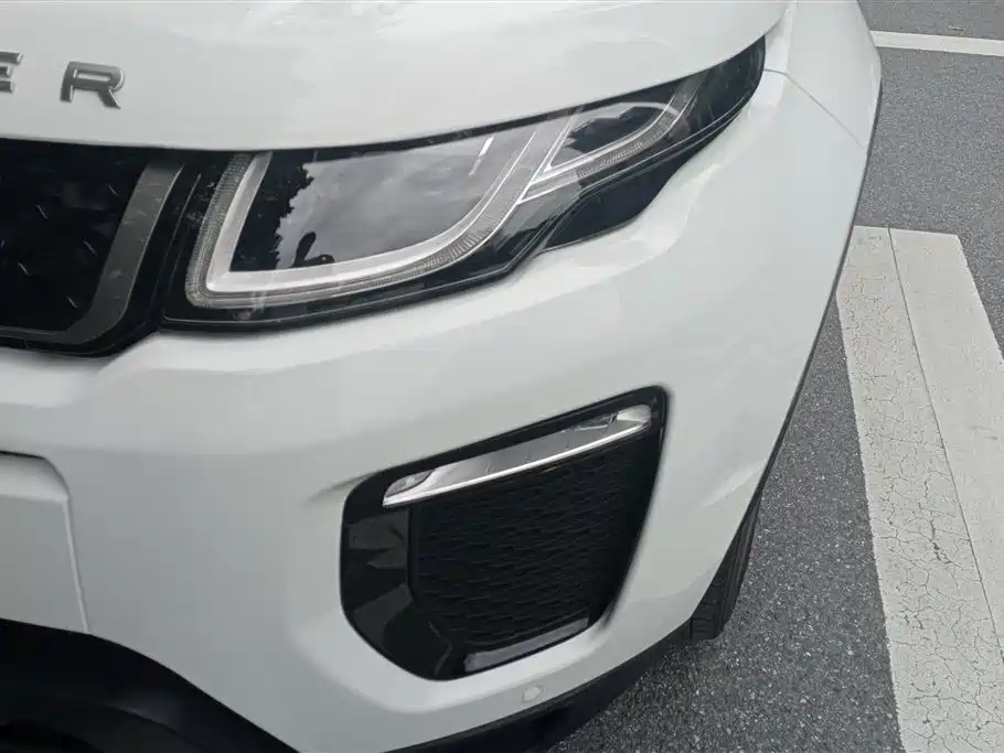 Land Rover Range Rover Evoque (Import) 2017 2.0T Convertible фото 5