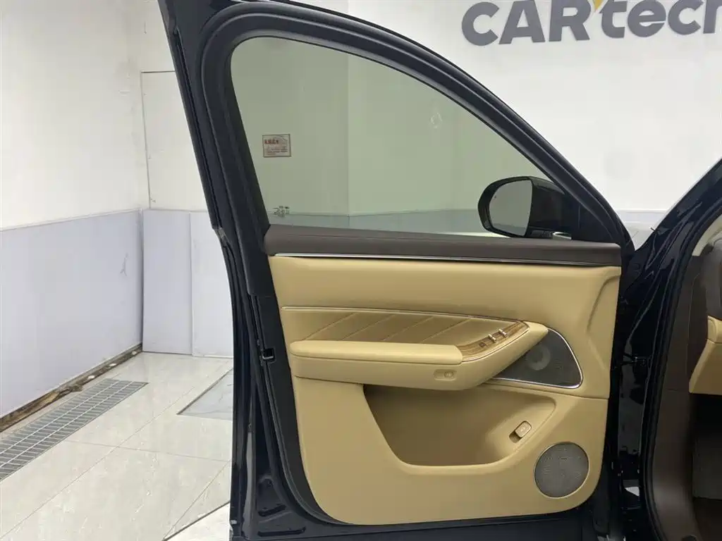 AITO Wenjie AITO M8 2025 Range Extender Max+ Edition 53.4kWh 5-seater фото 25