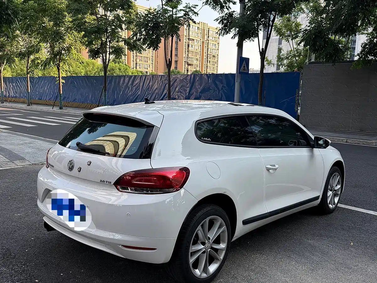 Volkswagen Scirocco 2011 2.0TSI Luxury фото 9
