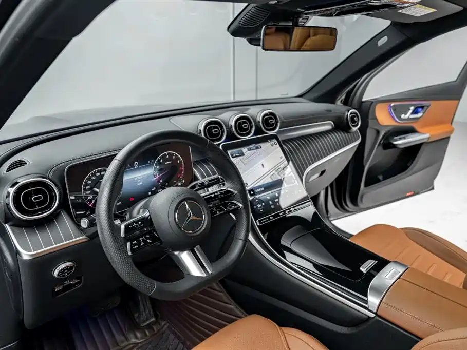 Mercedes-Benz GLC 2023 GLC 260 L 4MATIC Luxury 7-Seater фото 17