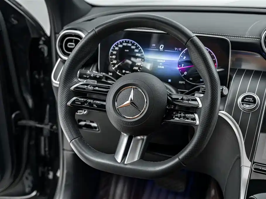 Mercedes-Benz GLC 2023 GLC 260 L 4MATIC Luxury 7-Seater фото 31
