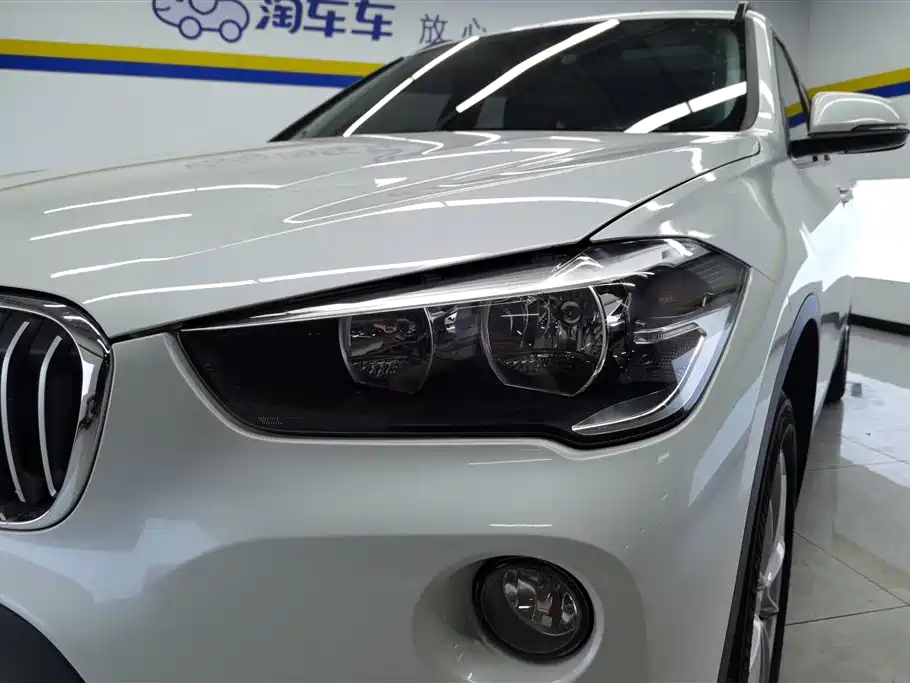 BMW X1 2019 sDrive18Li Fashion Model фото 5