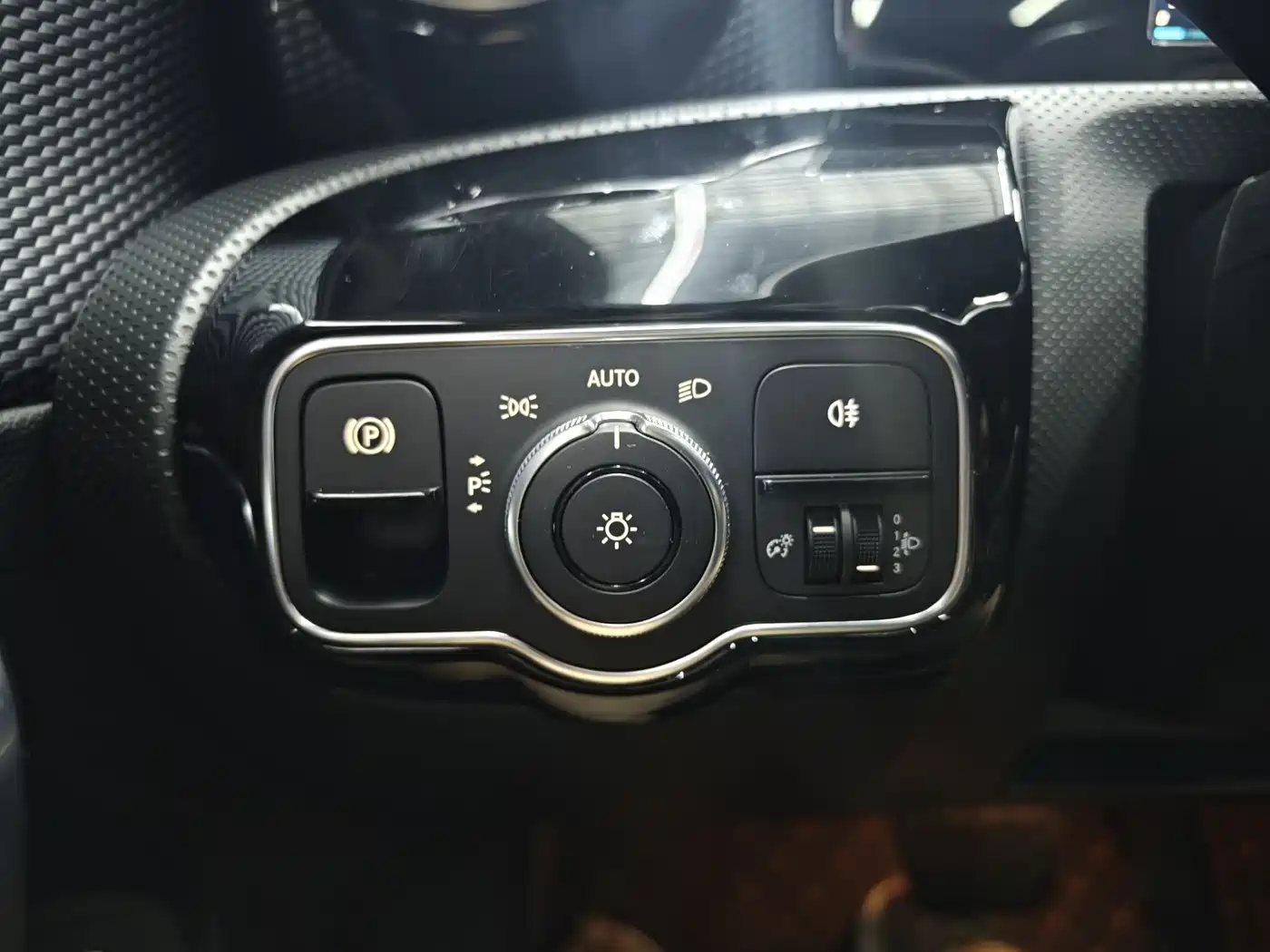 Mercedes-Benz A-Class 2020 A 180 L Sport Sedan фото 14
