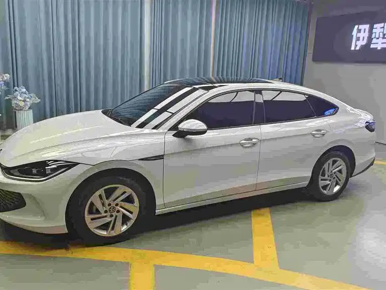 Volkswagen Lamando 2023 Lamando L 280TSI DSG Glamour Edition