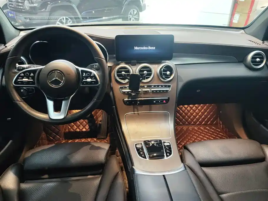 Mercedes-Benz GLC 2022 Facelift II GLC 260 L 4MATIC Luxury фото 12