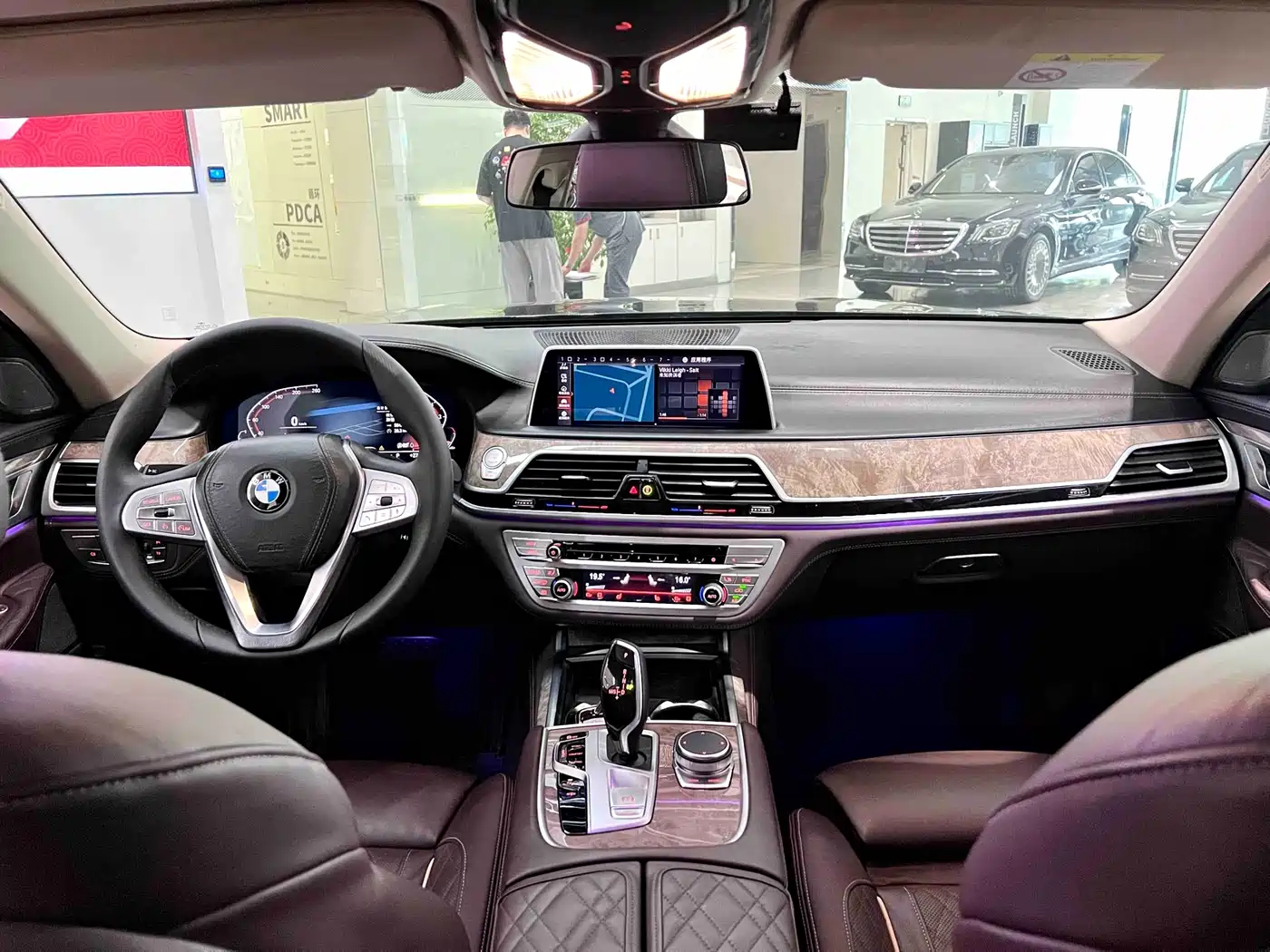 BMW 7 Series 2019 740Li Leading Luxury Package фото 8