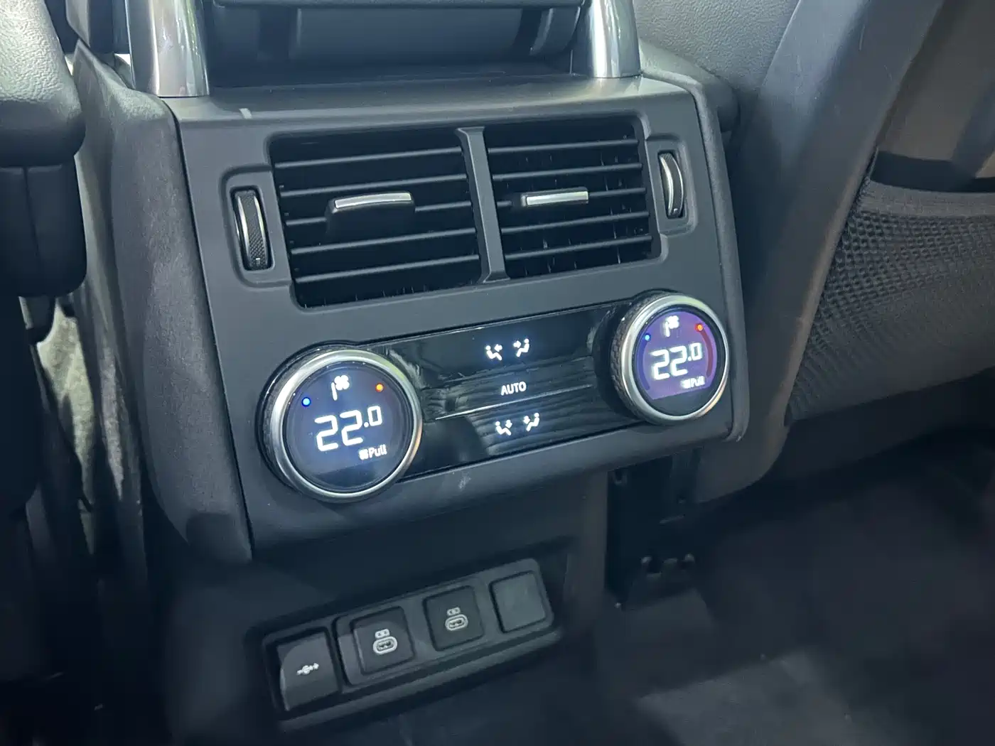 Land Rover Discovery 2024 Model 360PS S фото 20