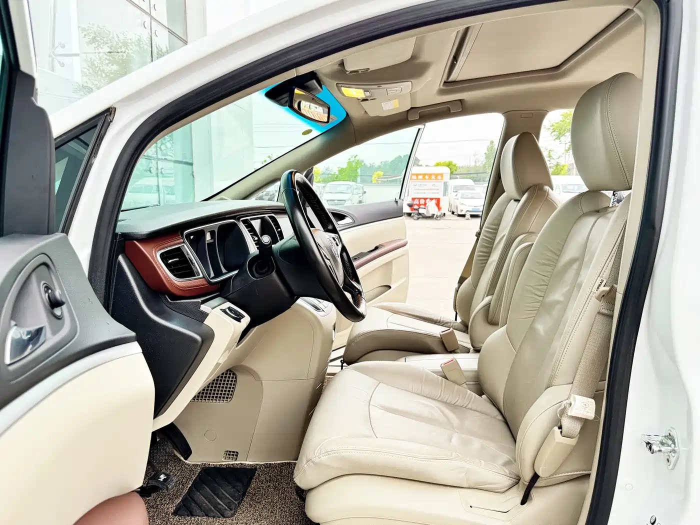 Buick GL8 2017 25S Luxury China V фото 11