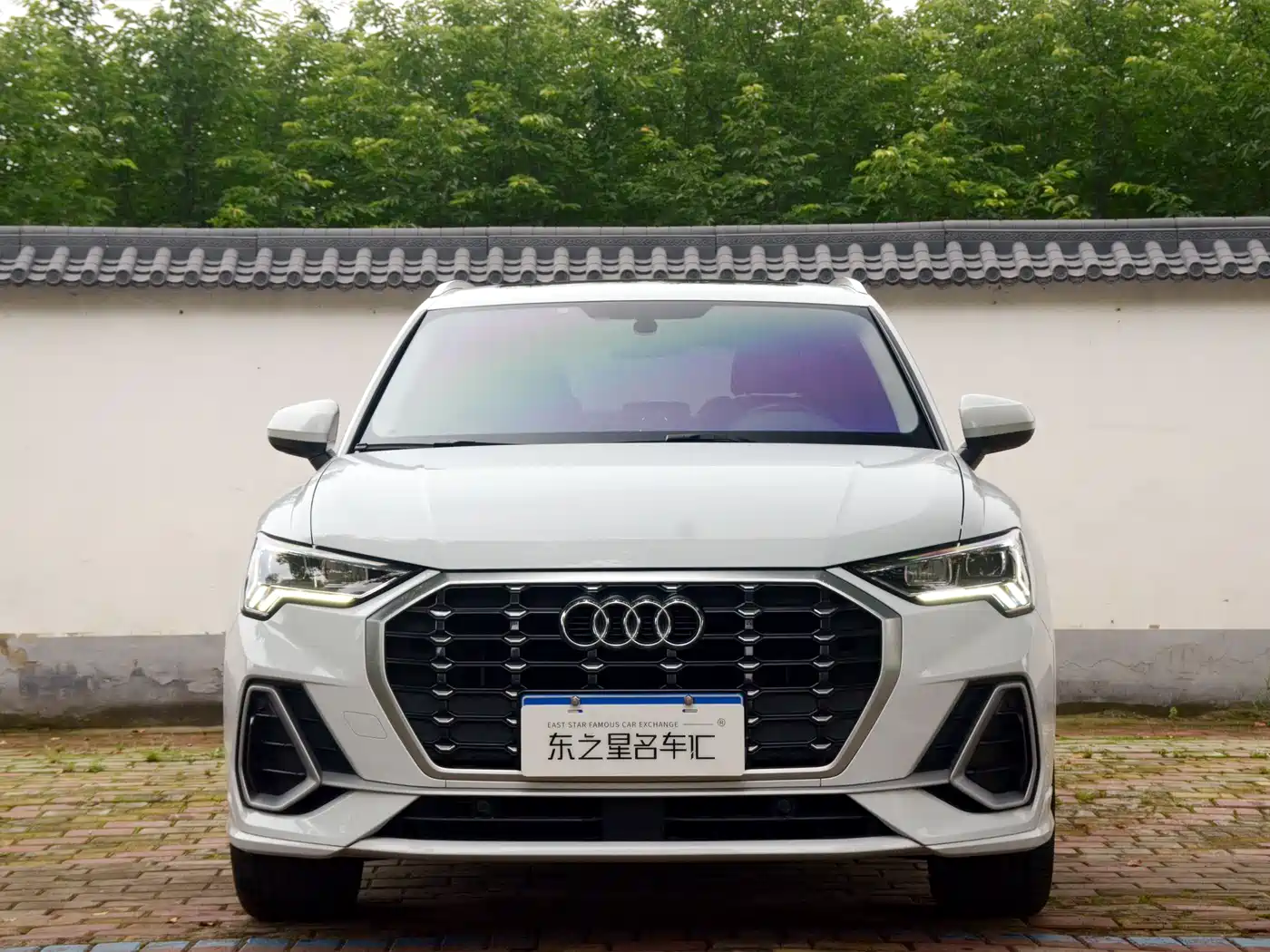 AUDI Q3
