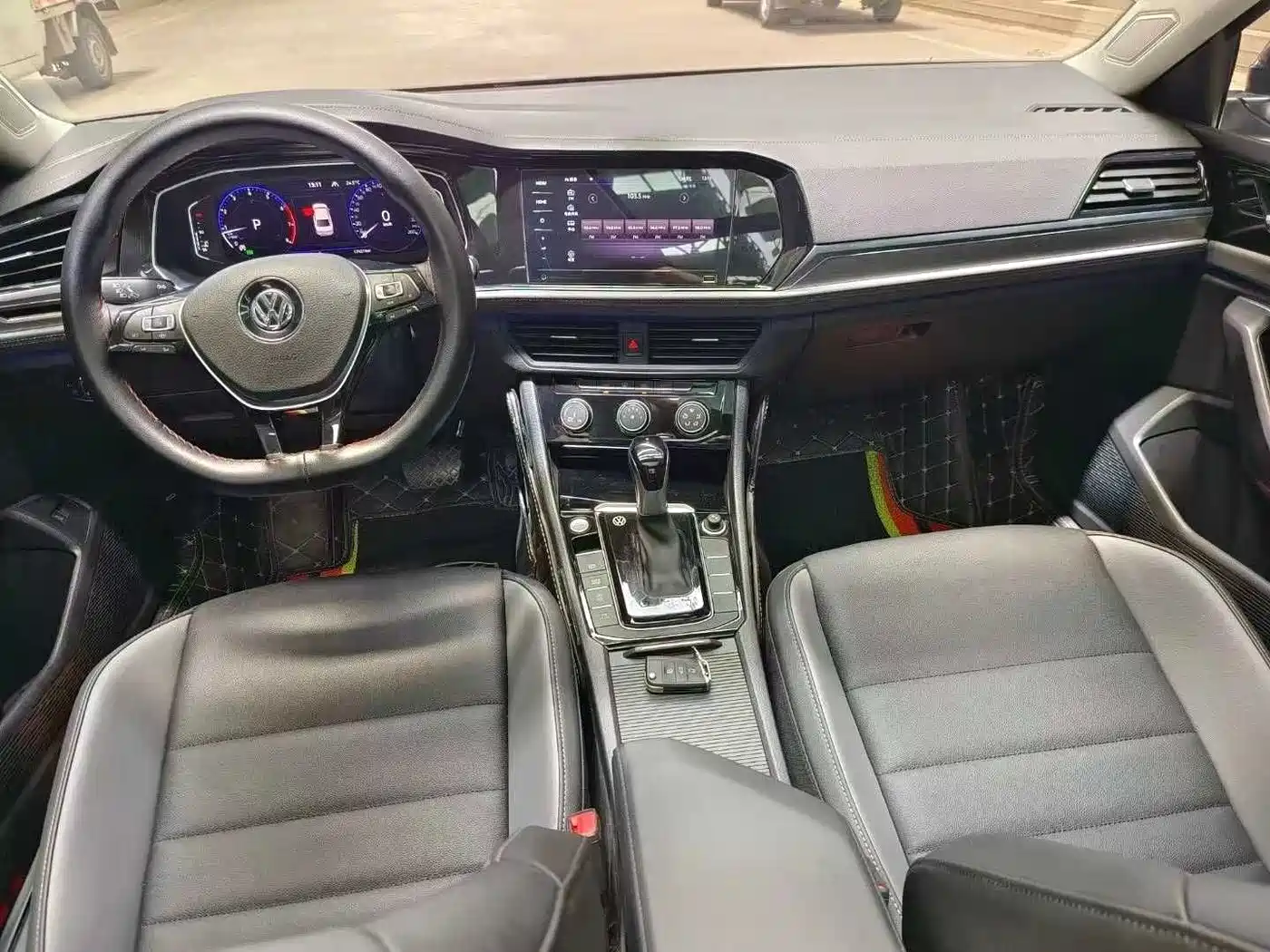 Volkswagen Sagitar 2022 280TSI DSG Surpassing Edition фото 8