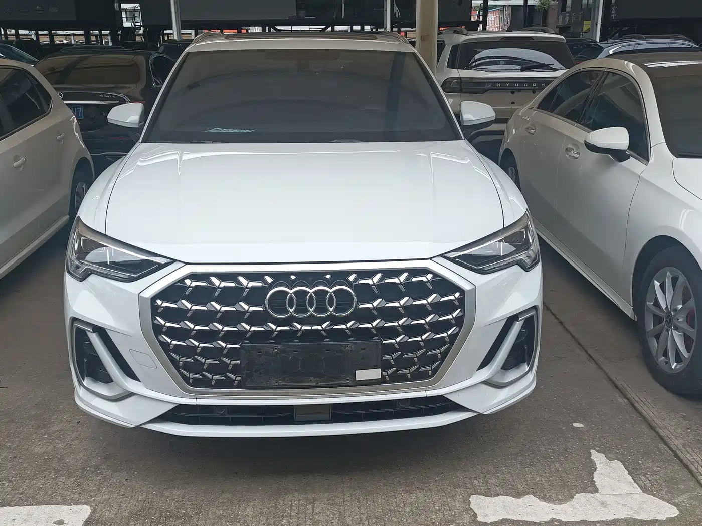 Audi Q3 2024 35 TFSI Fashion Sport фото 2