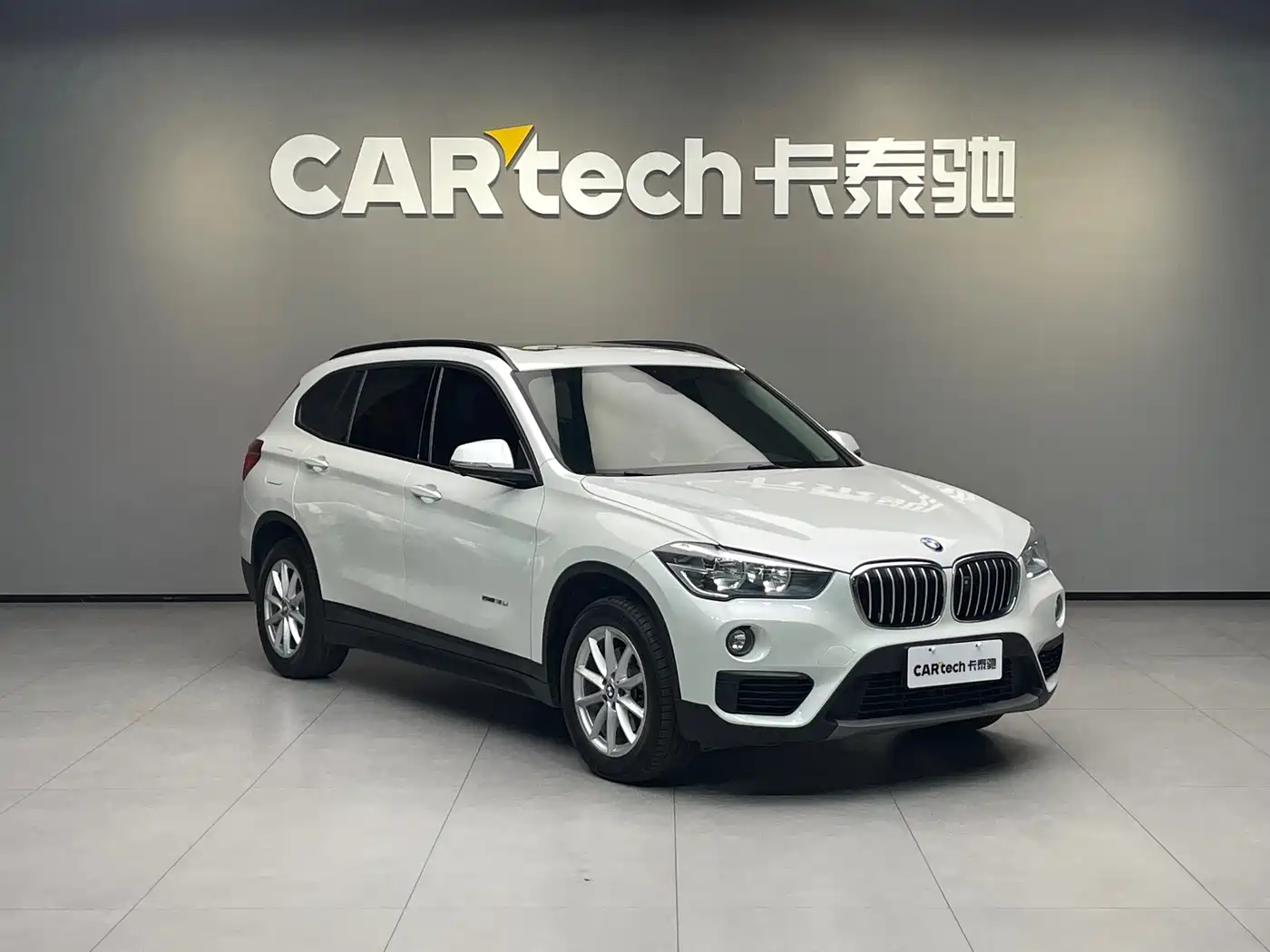 BMW X1 2018 sDrive18Li Fashion Model фото 3
