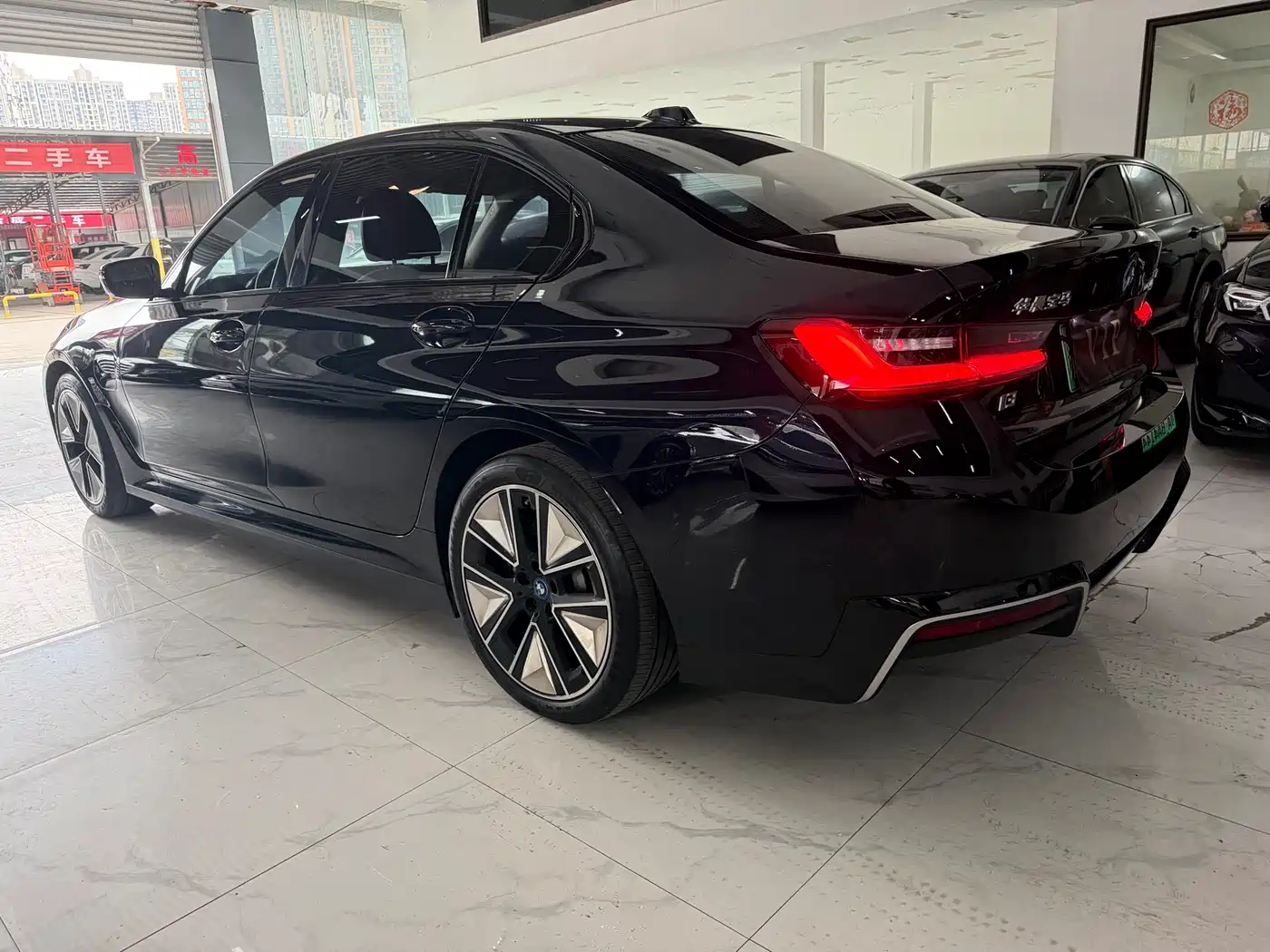 BMW i3 2024 eDrive 40 L Night Sport Package фото 10