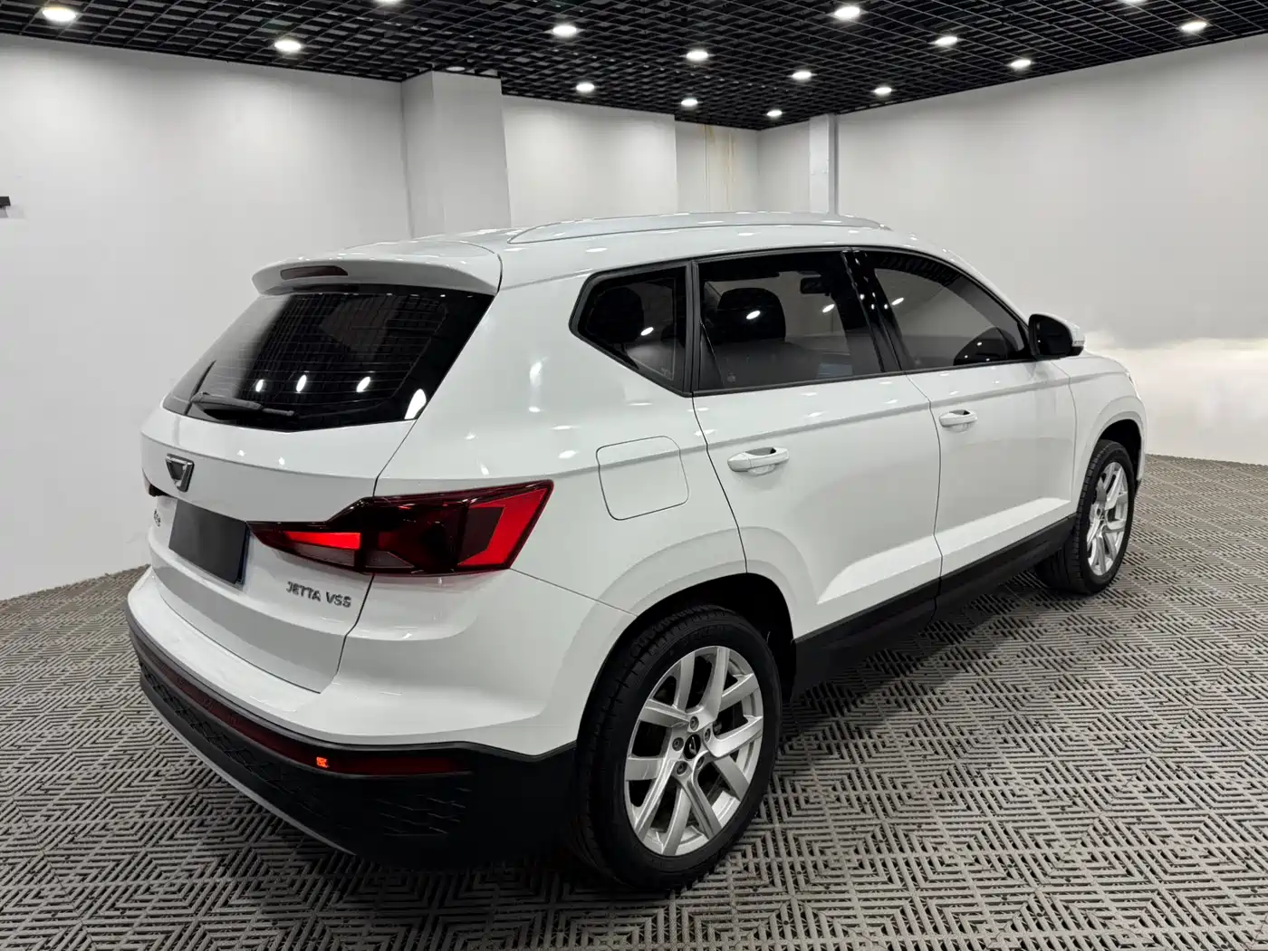 JETTA VS5