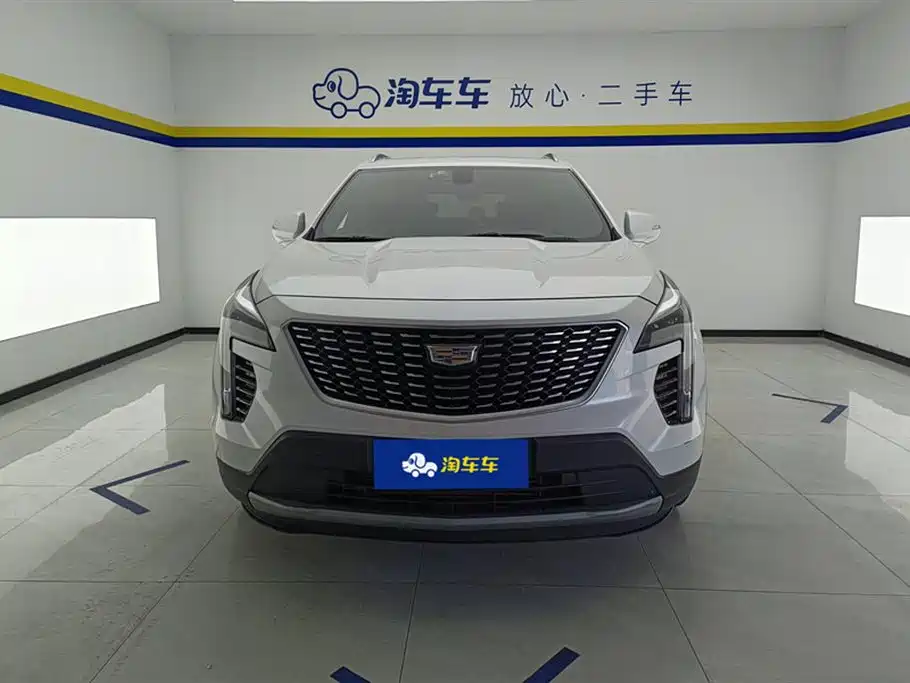 Cadillac XT4 2021 28T FWD Premium Edition фото 2