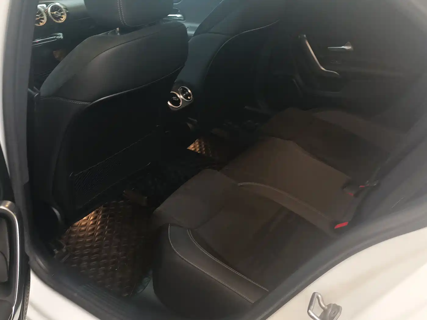 Mercedes-Benz A-Class 2020 Facelift A 200 L Sport Sedan Fashion фото 8