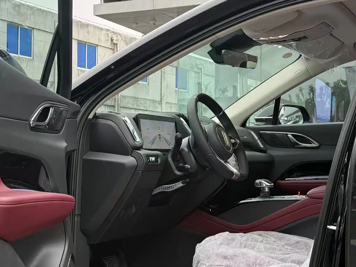 Hongqi HS3 PHEV 2025 125km Jingwei PLUS 2 Million Commemorative Edition фото 6