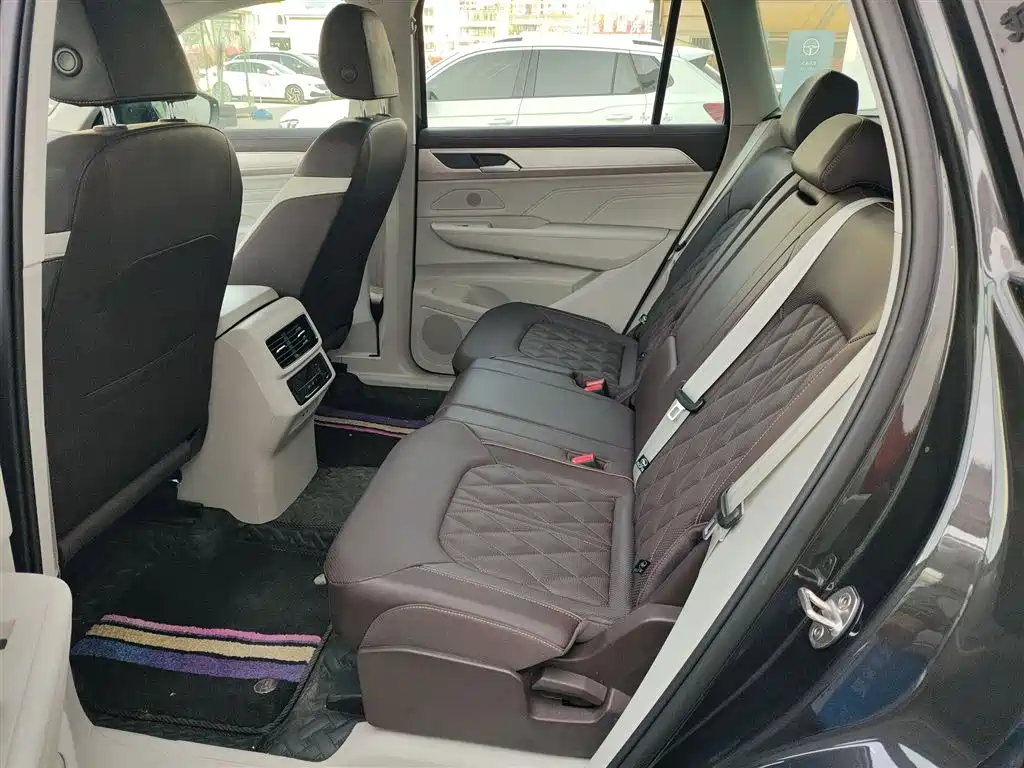 Volkswagen Talagon 2023 380TSI 4WD R-Line Touring Edition фото 17