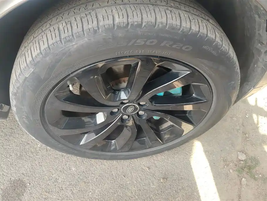 LAND ROVER DISCOVER SPORTS