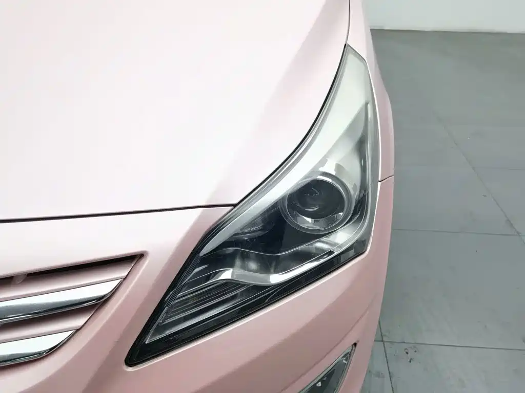 Hyundai Reina 2015 2014 Model 1.4L Automatic TOP