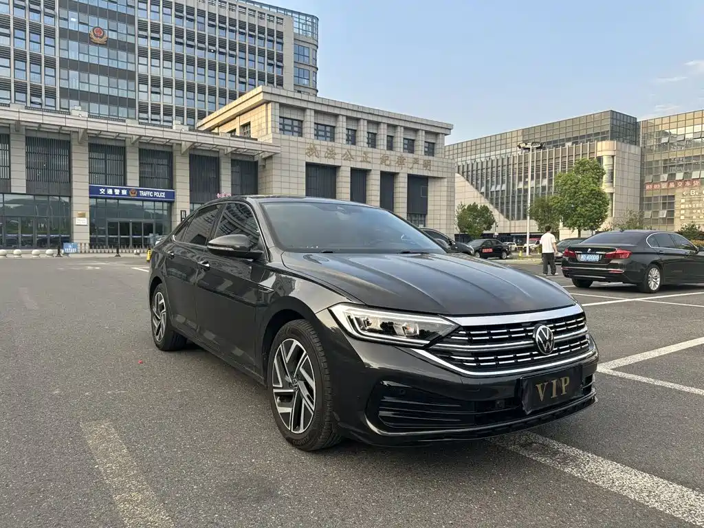 Volkswagen Sagitar, миниатюра 3