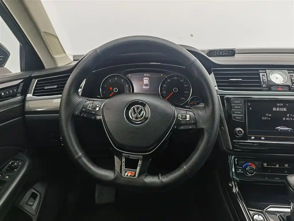Volkswagen Phideon 2016 380TSI 2WD Prestige Edition фото 11