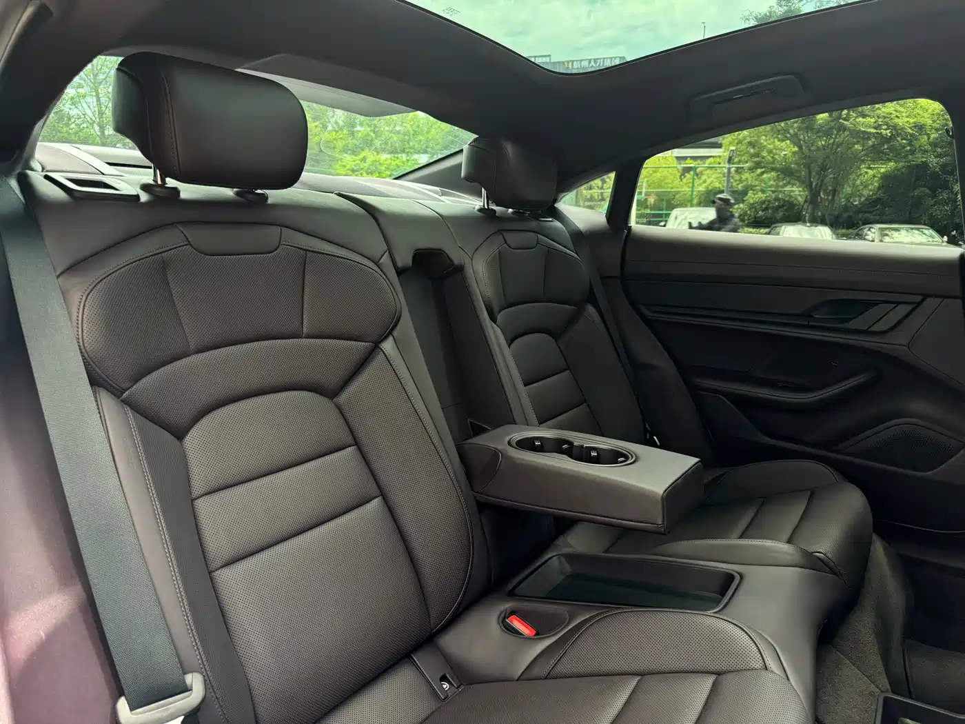 Porsche Taycan 2020 Taycan фото 18