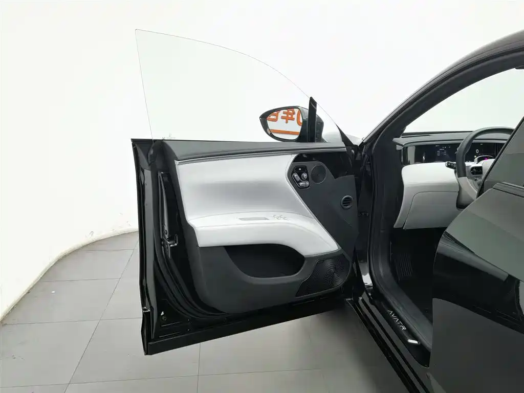 Avatr 11 2025 Facelift Max Range Extender фото 8