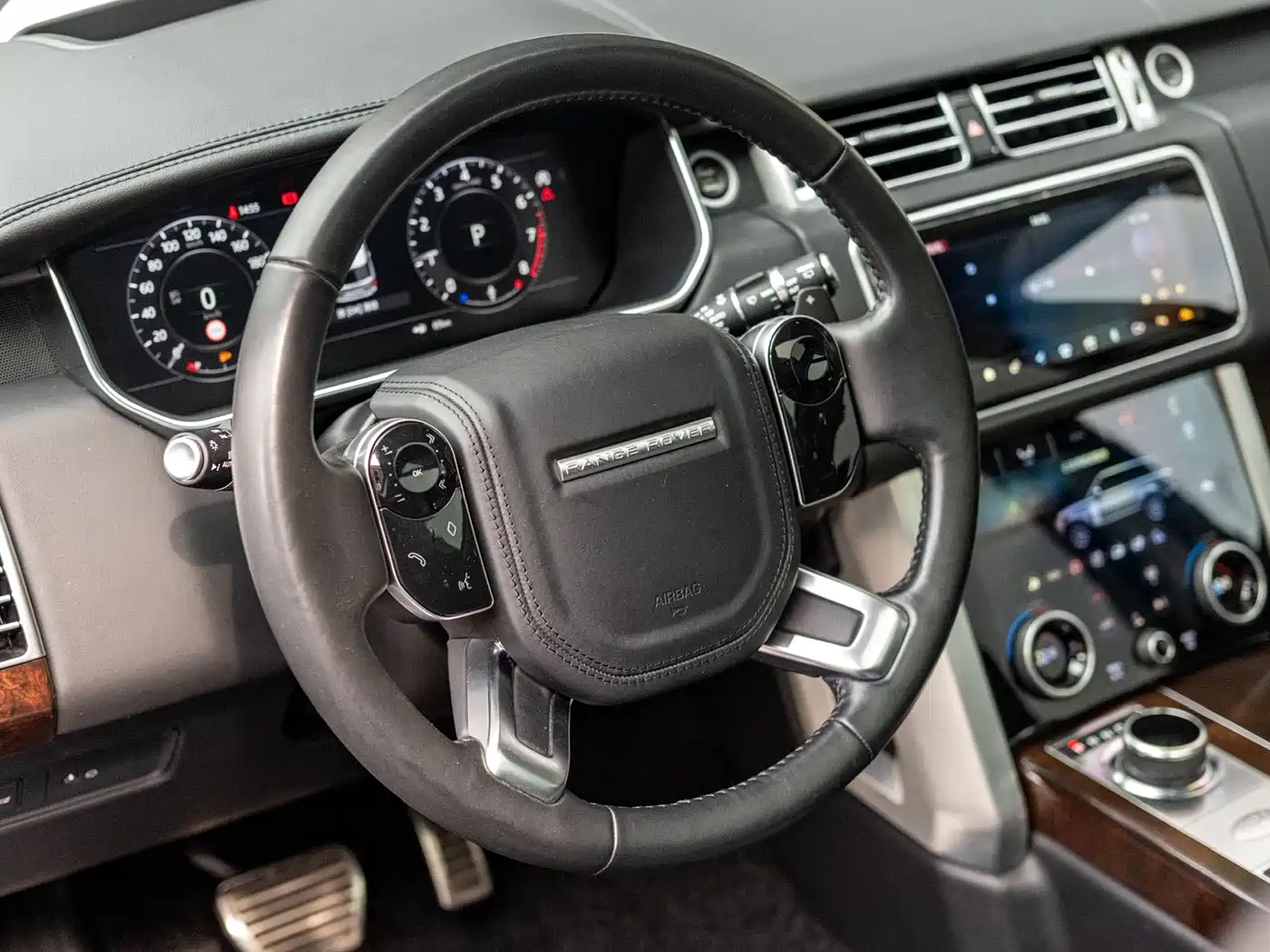 Land Rover Range Rover 2020 3.0 L6 Heritage Edition фото 6