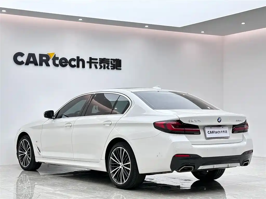 BMW 5 Series 2022 Facelift 530Li Leading M Sport Package фото 3