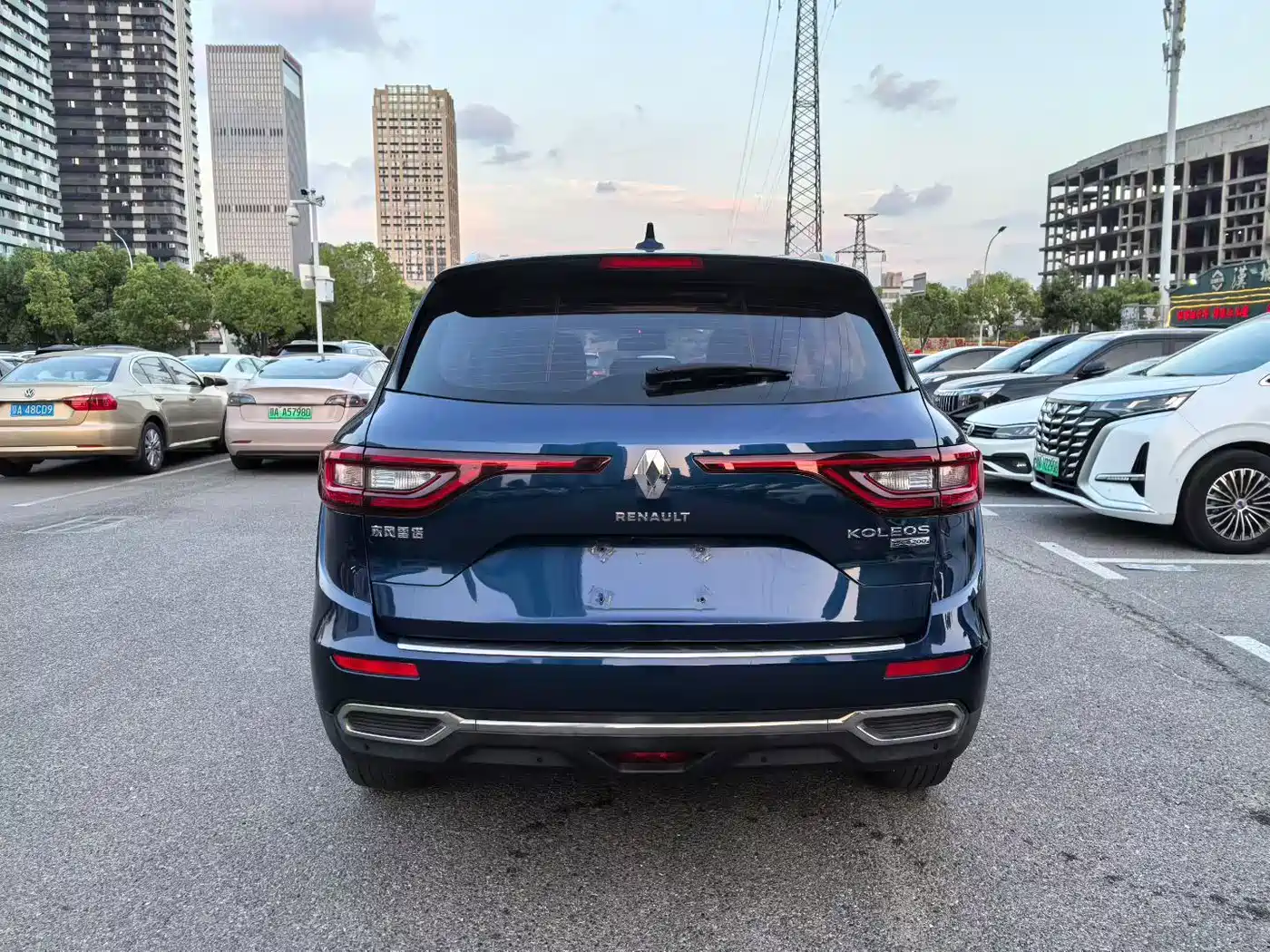 Renault Koleos 2019 2018 2.0L 2WD Luxury Edition