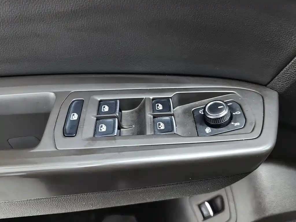 Фото 9 - Volkswagen Teramont