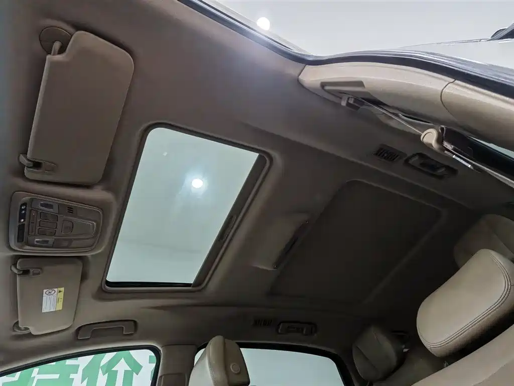 Buick GL8 2021 ES Landlord 653T Premium фото 14