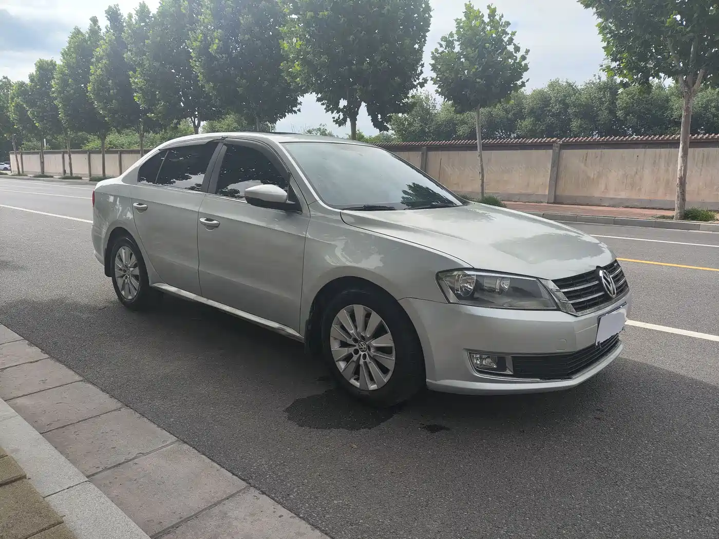 Volkswagen Lavida 2013 Facelift 1.4TSI Manual Comfort фото 3