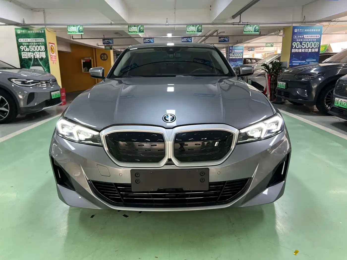 BMW i3 2022 eDrive 35 L фото 2