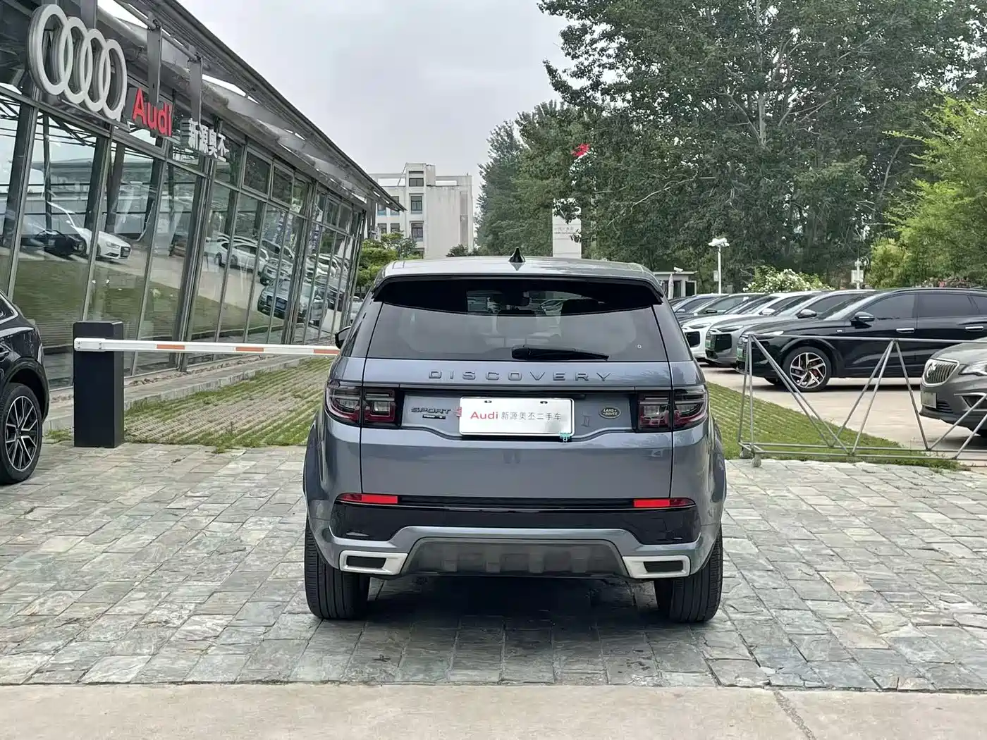 Land Rover Discovery Sport 2021 249PS R-Dynamic S Performance Edition фото 9